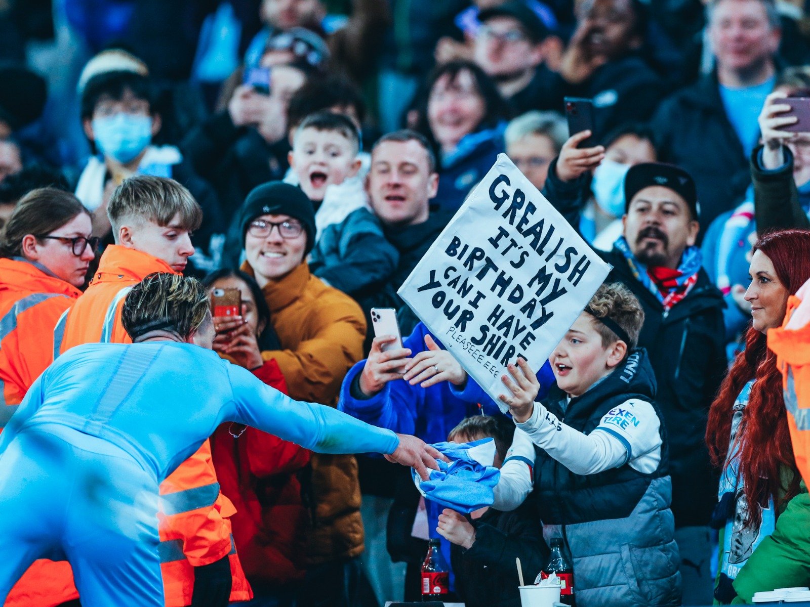 猛地提升了 猛地提升了